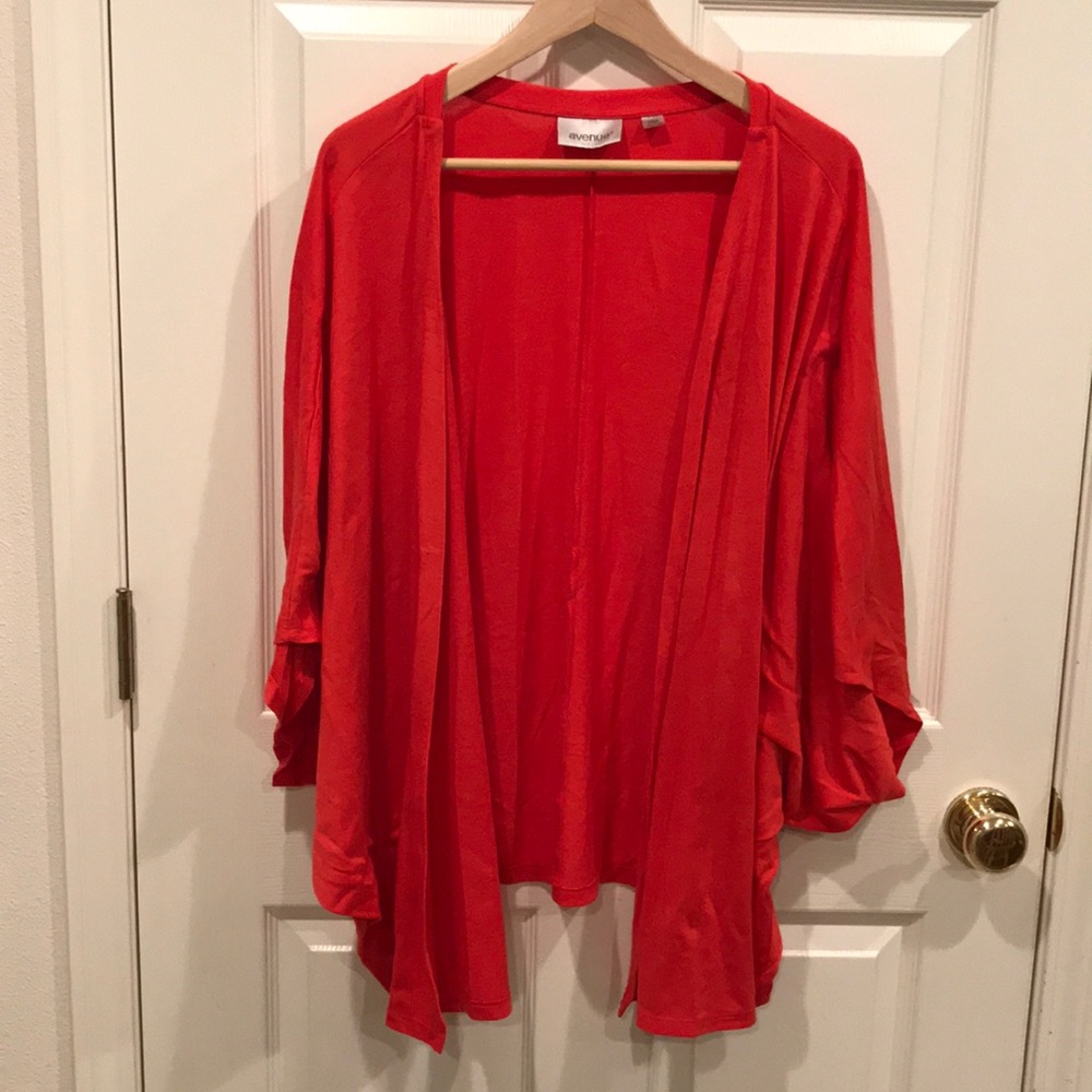 Avenue Fly Away Kimono